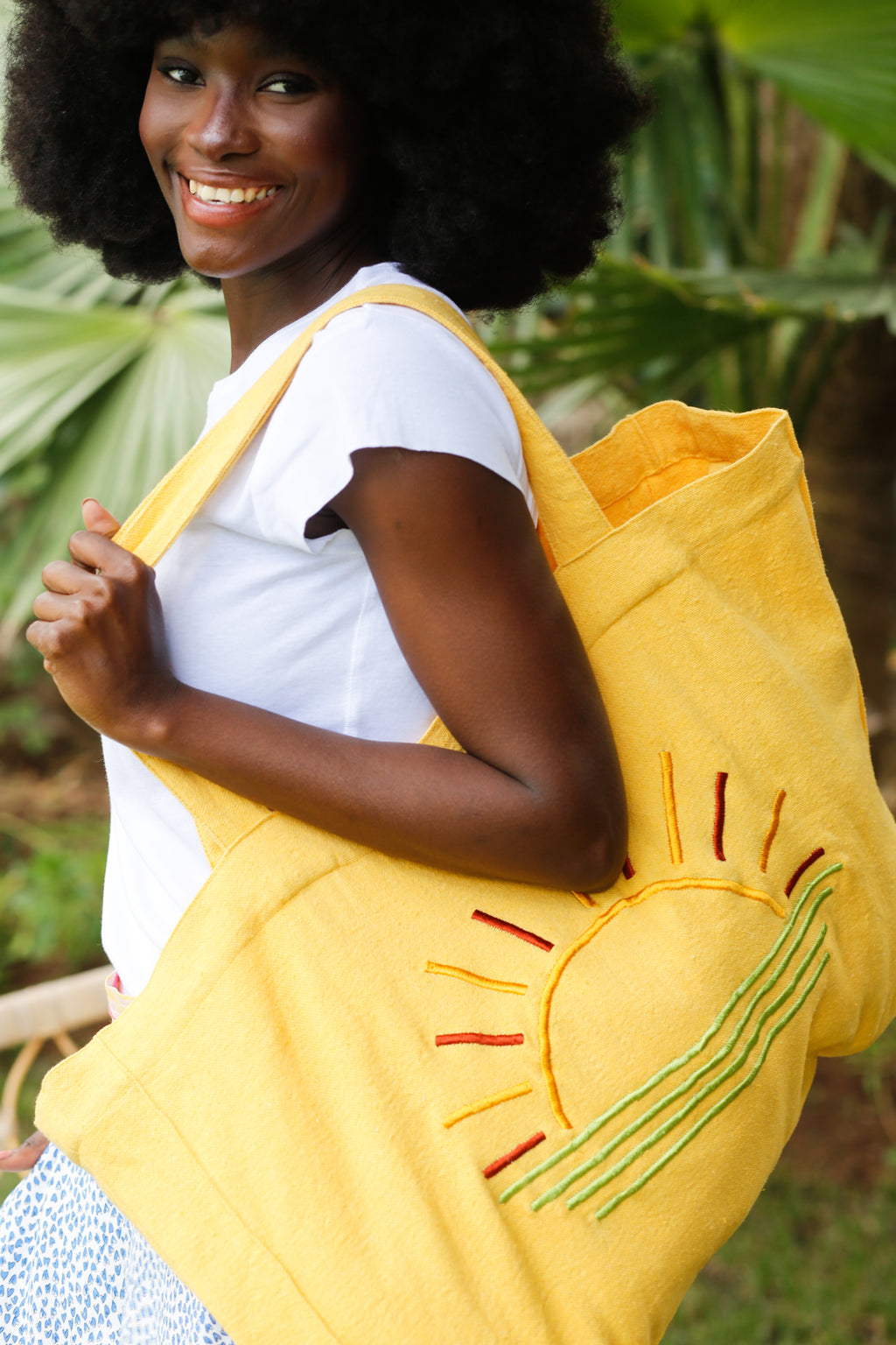 Sac brodé soleil 'Chams'